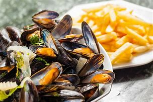 Carte à emporter ONGLET CLIQUE ET COLLECTE et LES MOULES FRITES SONT DE RETOUR !